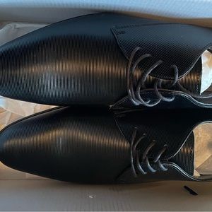 Brand new black Aldo shoes. Never worn.